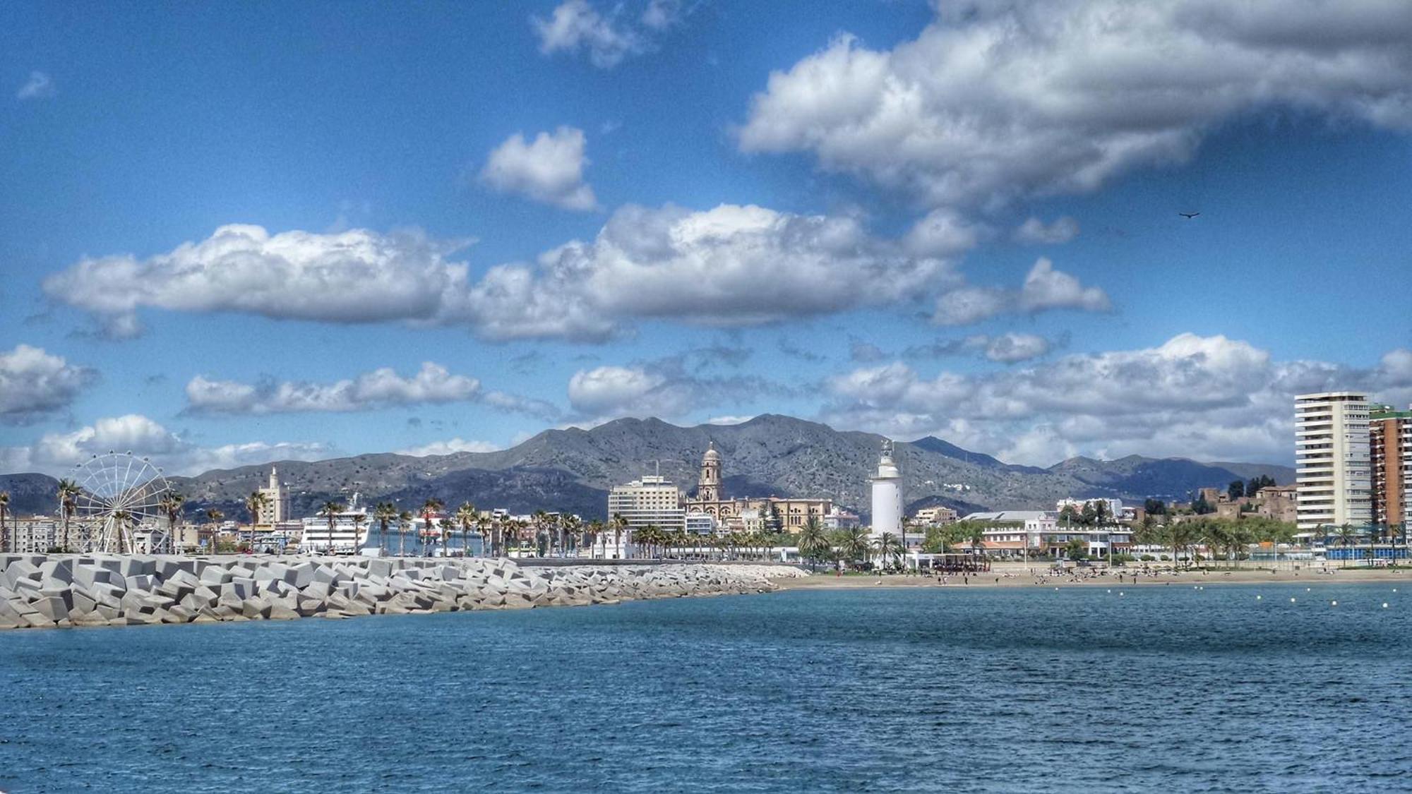 Apartamento Los Tres Soles Малага Екстер'єр фото