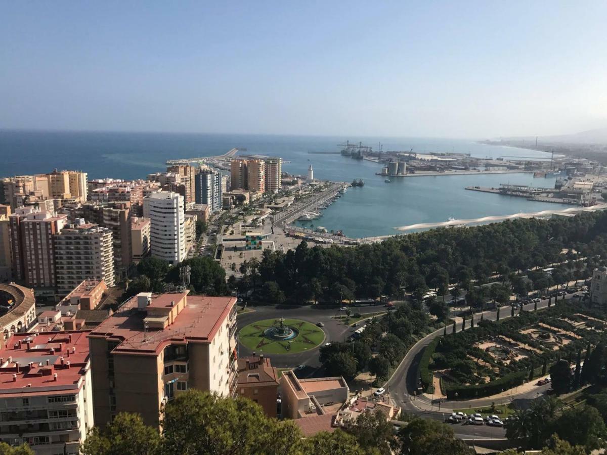 Apartamento Los Tres Soles Малага Екстер'єр фото