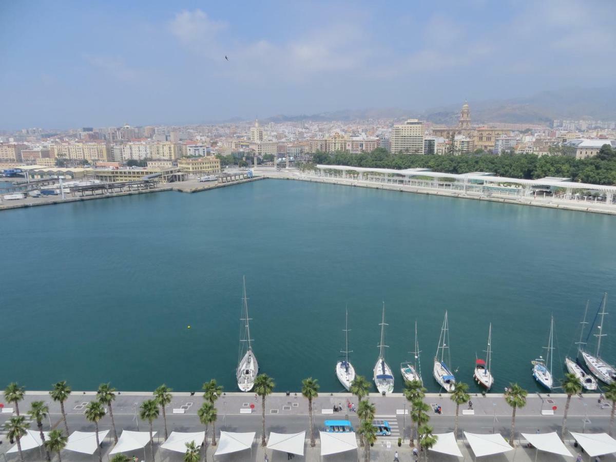 Apartamento Los Tres Soles Малага Екстер'єр фото